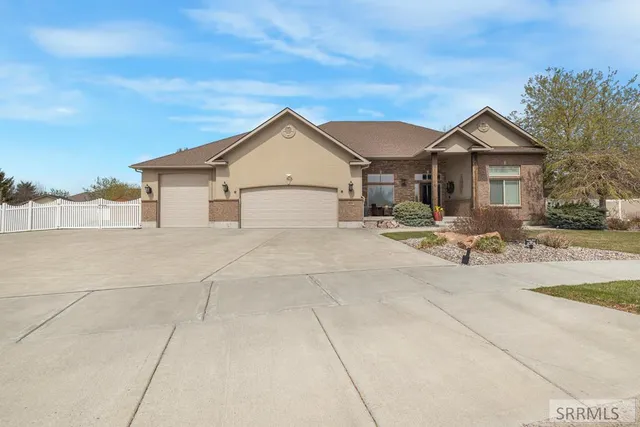 $795,000 | 6111 Bay Hill Drive, Idaho Falls, ID 83401