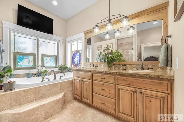 $795,000 | 6111 Bay Hill Drive, Idaho Falls, ID 83401