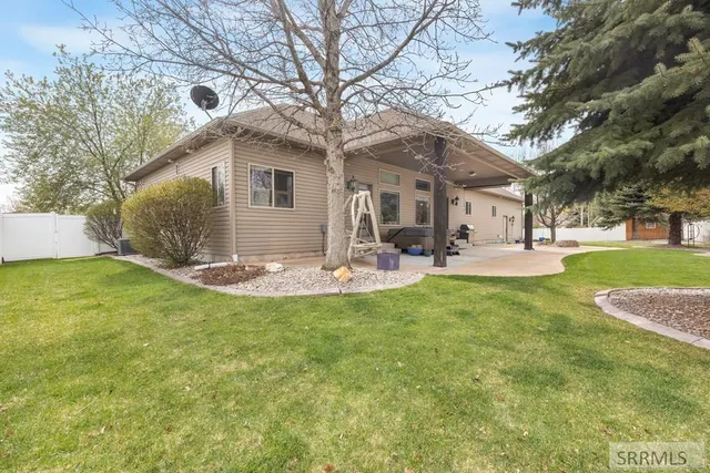 $795,000 | 6111 Bay Hill Drive, Idaho Falls, ID 83401