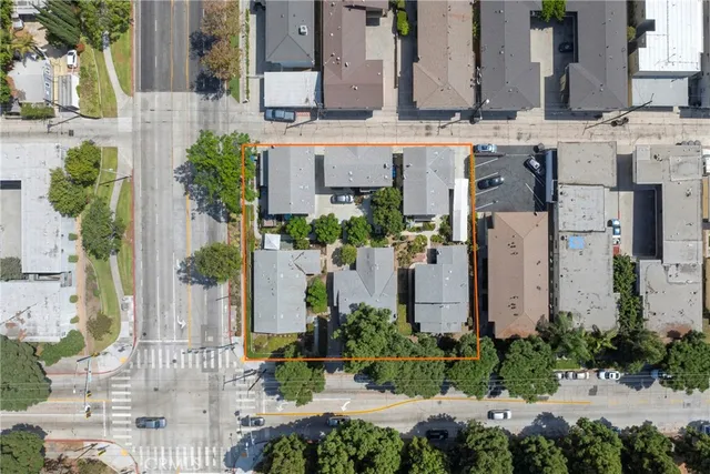 $1,099,000 | 7602-7604 Pickering Avenue, Whittier, CA 90602