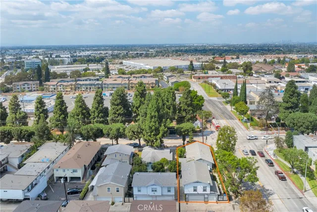 $1,099,000 | 7602-7604 Pickering Avenue, Whittier, CA 90602