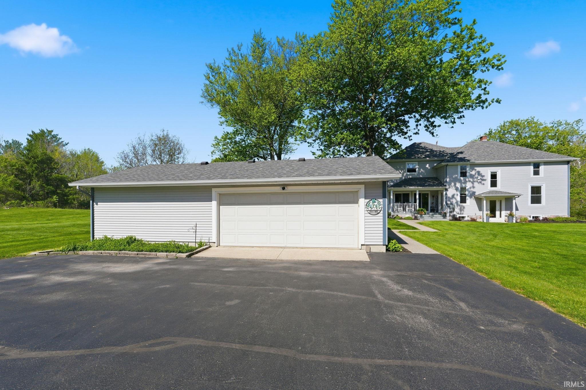 12513 Aboite Center Road Fort Wayne, IN 46814 - Photo 2 of 31