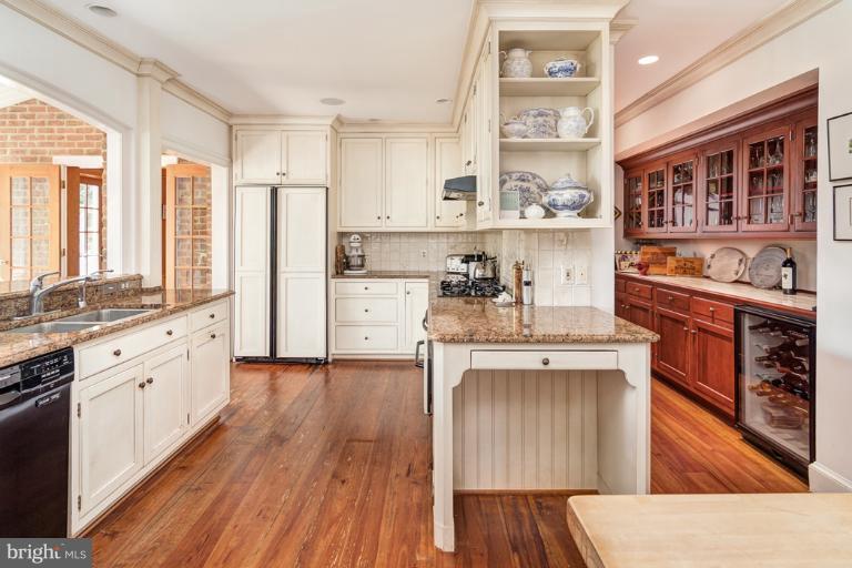1769 Zulla Road Middleburg, VA 20117 - Photo 11 of 30 Kitchen