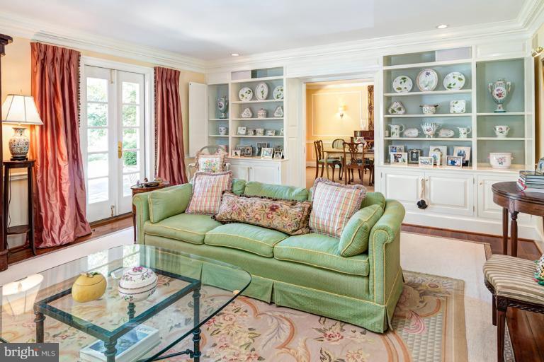 1769 Zulla Road Middleburg, VA 20117 - Photo 4 of 30 Living Room