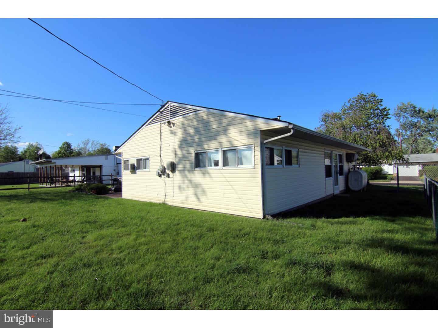 39 Beechtree Road Levittown, PA 19057 - Photo 13 of 15 Exterior Side