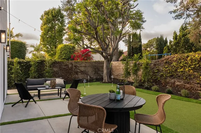$2,299,000 | 872 Liard Place, Costa Mesa, CA 92626