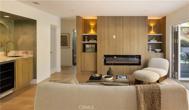 $2,299,000 | 872 Liard Place, Costa Mesa, CA 92626