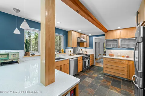 $799,000 | 40 Northwoods Road, Saugerties, NY 12477