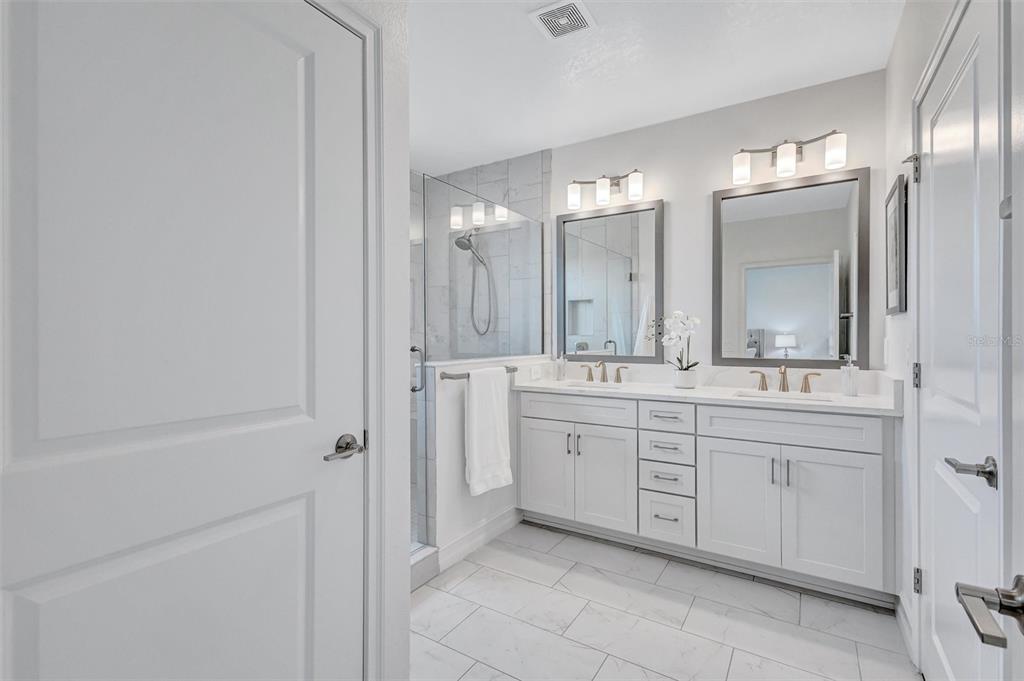 3027 Bermuda Sloop Circle Ruskin, FL 33570 - Photo 18 of 53