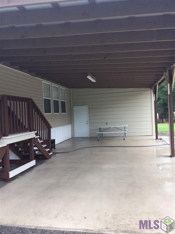 2227 Choctaw Road Thibodaux, LA 70301 - Photo 4 of 28 COVERED PATIO ATTACHED