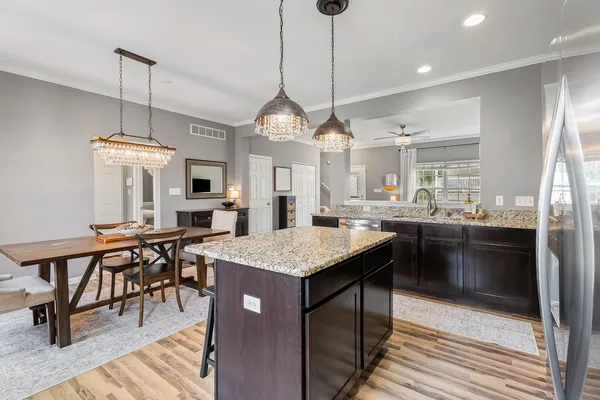 $318,900 | 2725 West 127th Lane, Crown Point, IN 46307