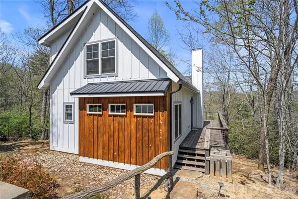 $650,000 | 156 Ellerslie Acre, Hendersonville, NC 28739
