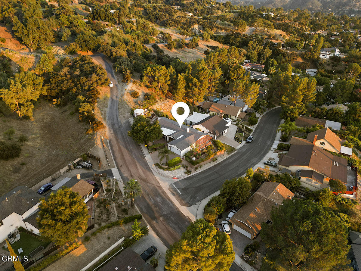 10842 Owens Place Tujunga, CA 91042 - Photo 66 of 68 an aerial view of a residential houses with yard