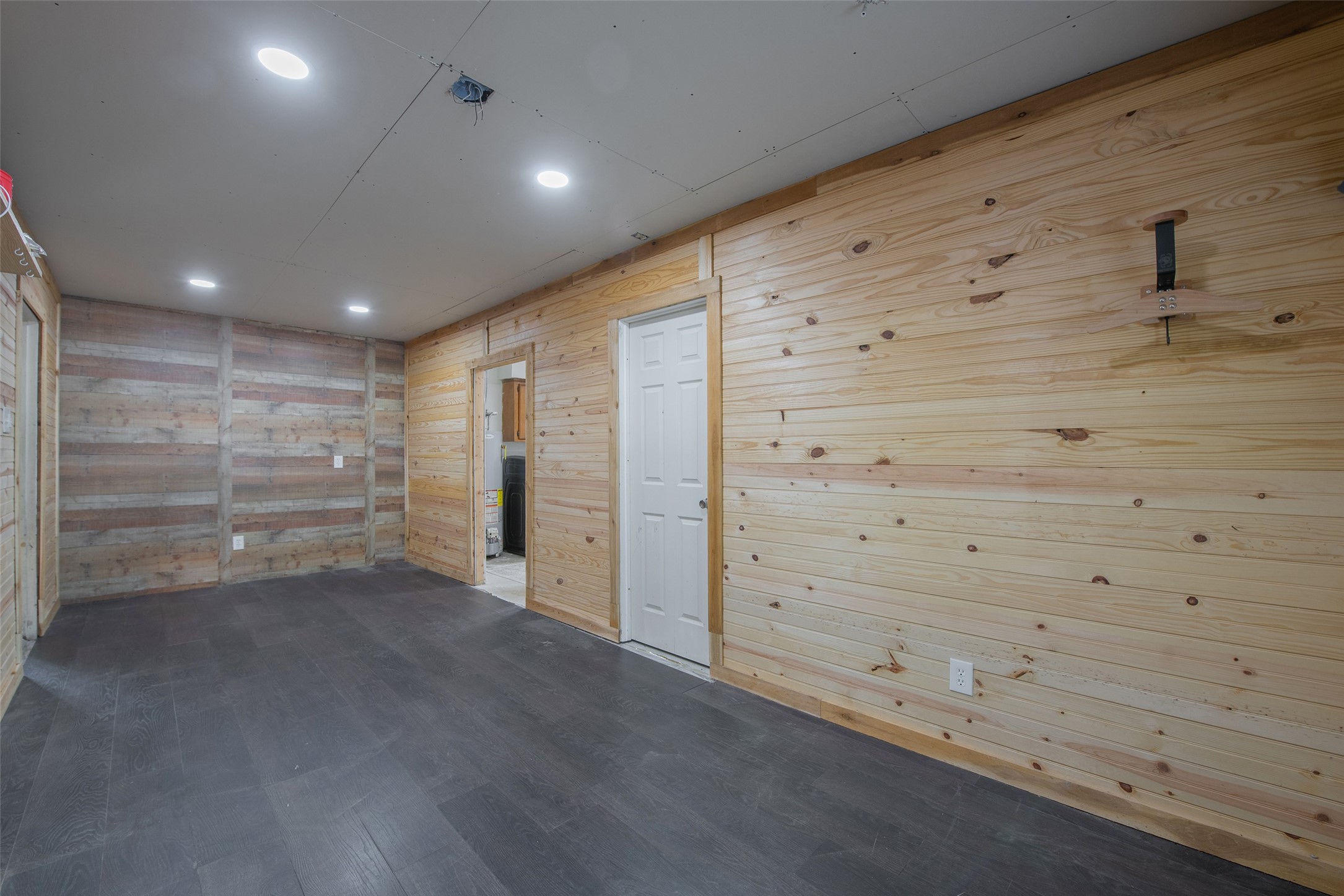 504 Walnut Street Waller, TX 77484 - Photo 17 of 35 Bonus Room