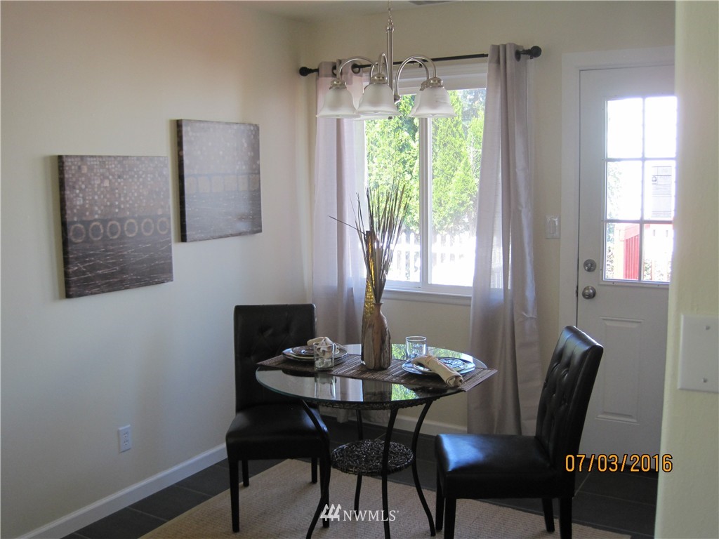 8217 Custer Road Southwest Lakewood, WA 98499 - Photo 7 of 20