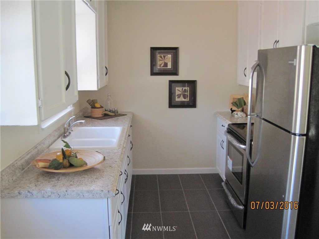 8217 Custer Road Southwest Lakewood, WA 98499 - Photo 8 of 20