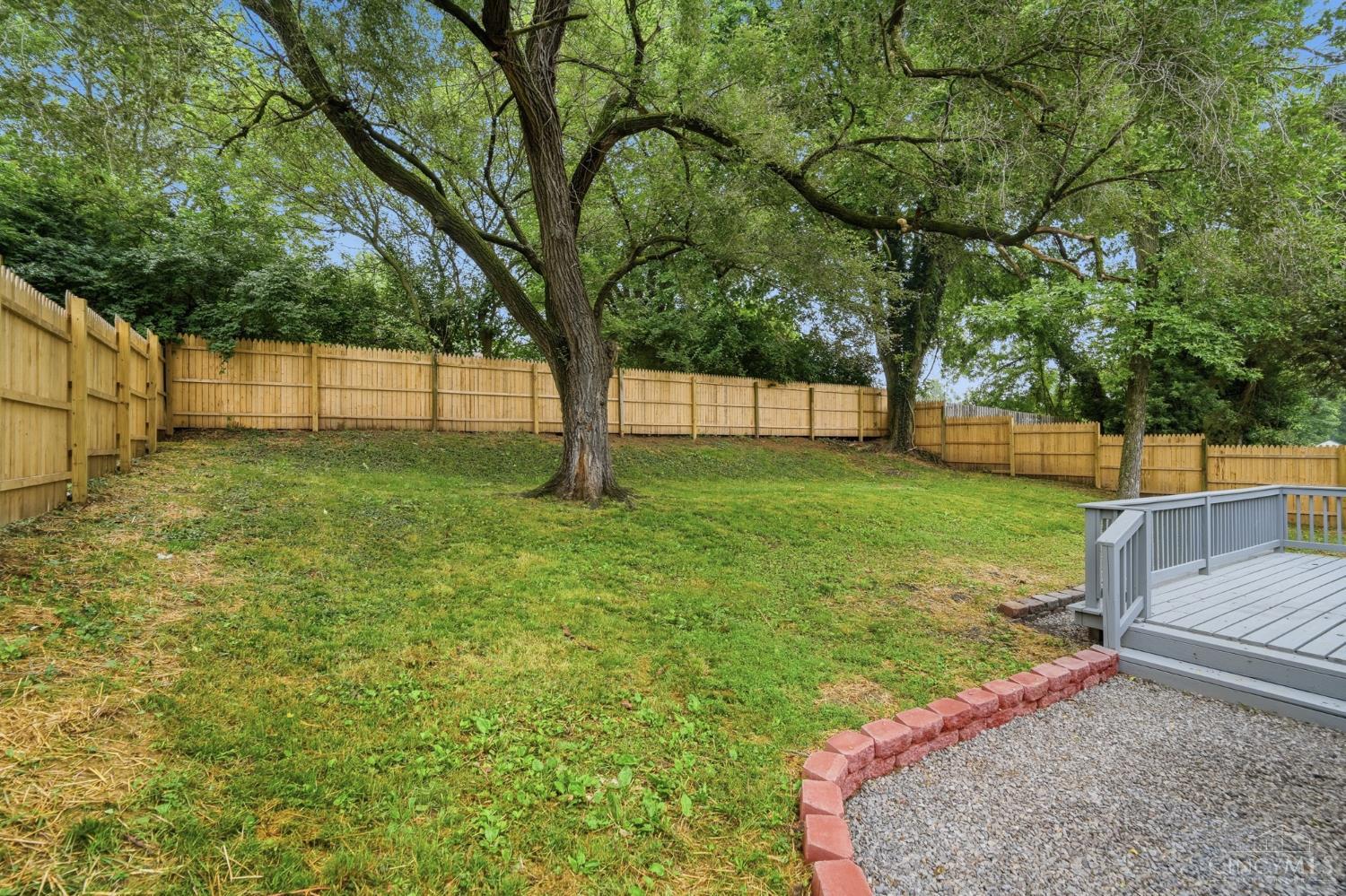 10686 Chelmsford Road Cincinnati, OH 45240 - Photo 35 of 43