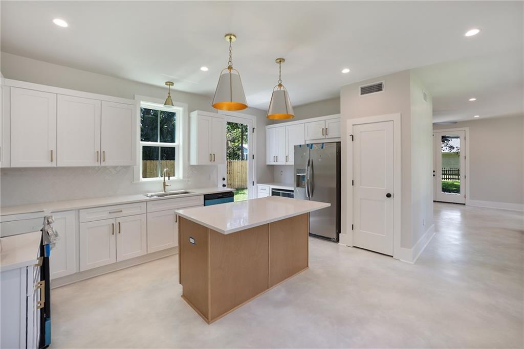 218 North Jackson Street Covington, LA 70433 - Photo 5 of 16