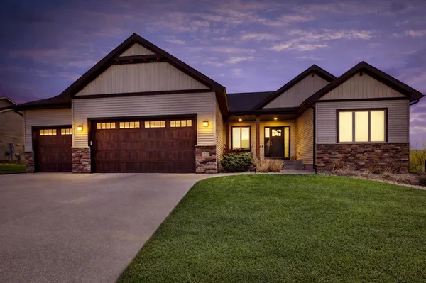 $899,000 | 1936 Kerry Drive Northeast, Rochester, MN 55906