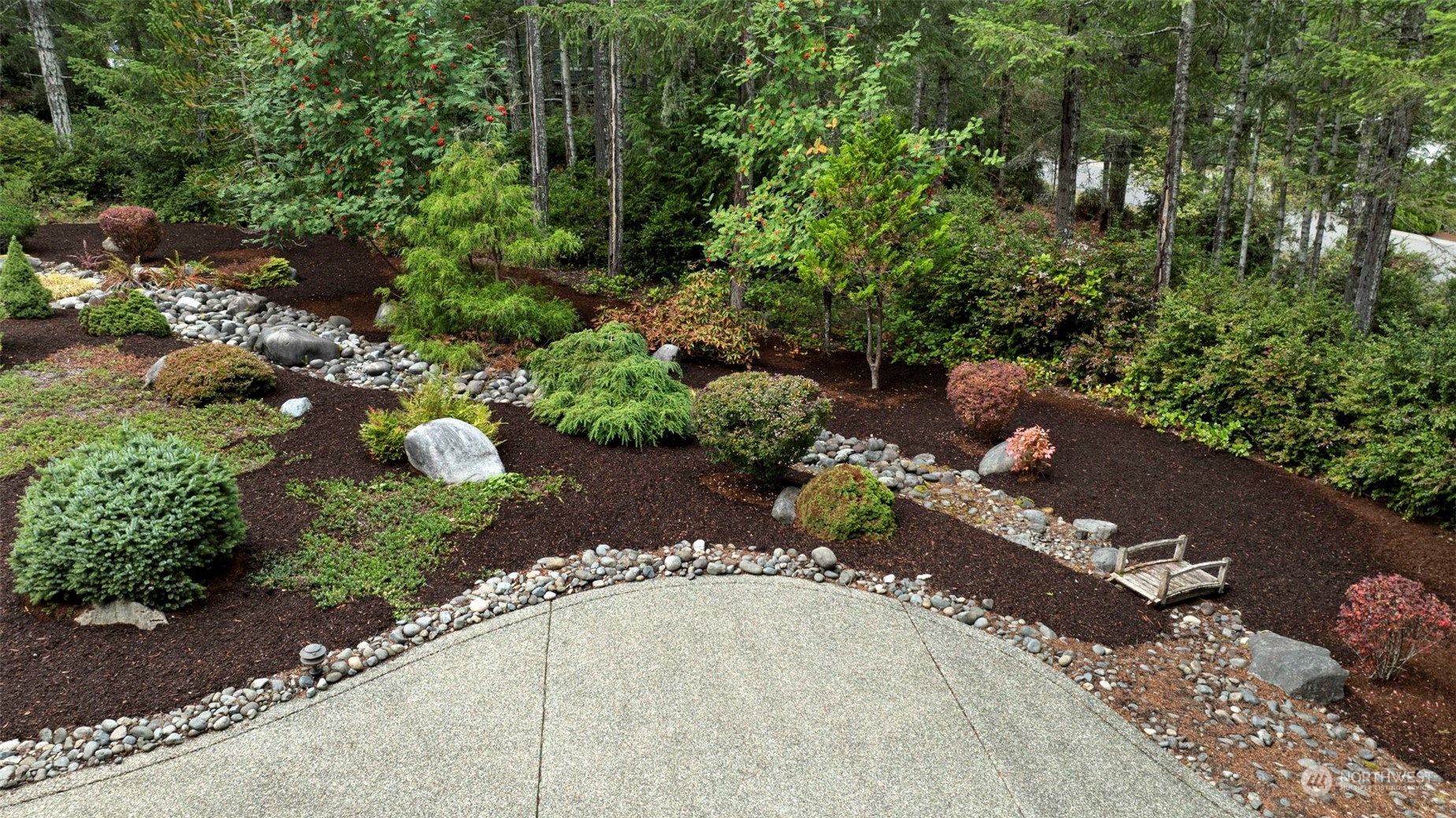 210 East Soderberg Road Allyn, WA 98524 - Photo 2 of 40 Gallery Image 2
