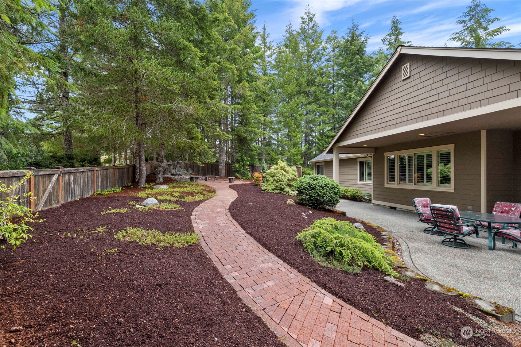 210 East Soderberg Road Allyn, WA 98524 - Photo 25 of 40 Gallery Image 25