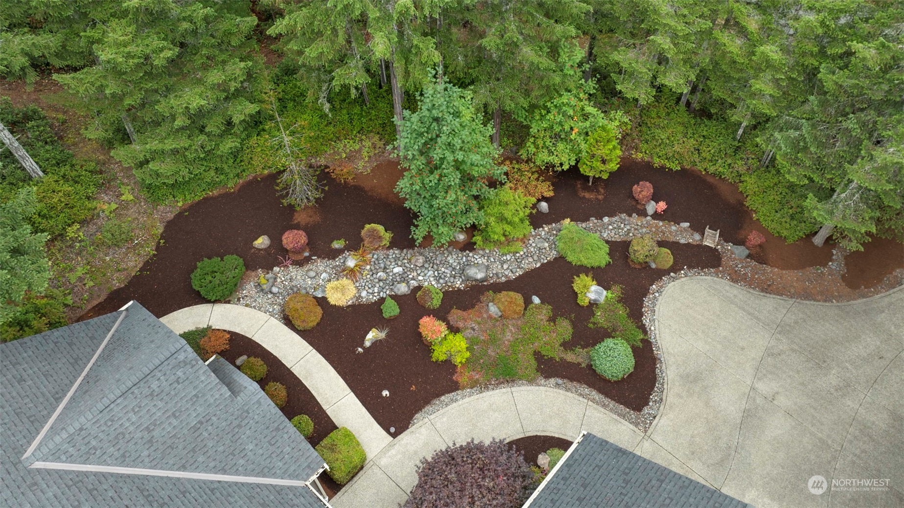 210 East Soderberg Road Allyn, WA 98524 - Photo 3 of 40 Gallery Image 3