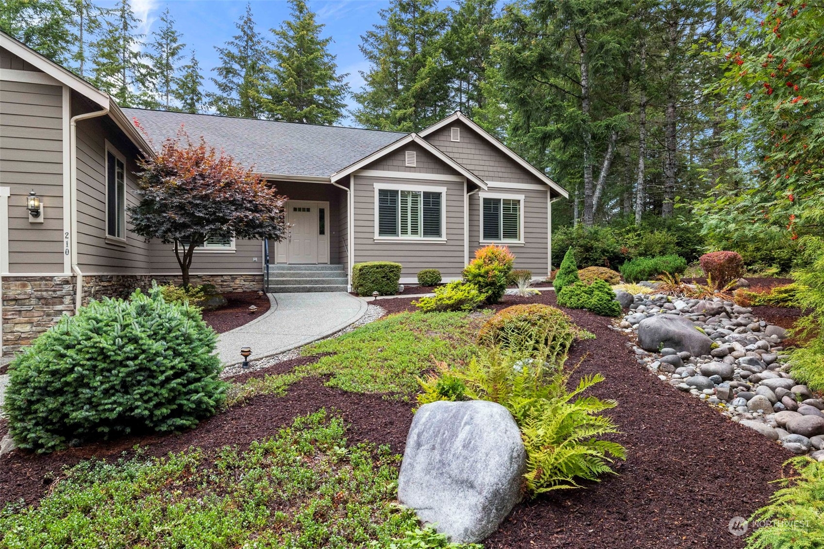 210 East Soderberg Road Allyn, WA 98524 - Photo 35 of 40 Gallery Image 35