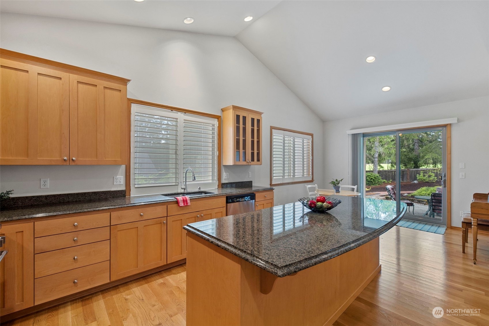 210 East Soderberg Road Allyn, WA 98524 - Photo 8 of 40 Gallery Image 8