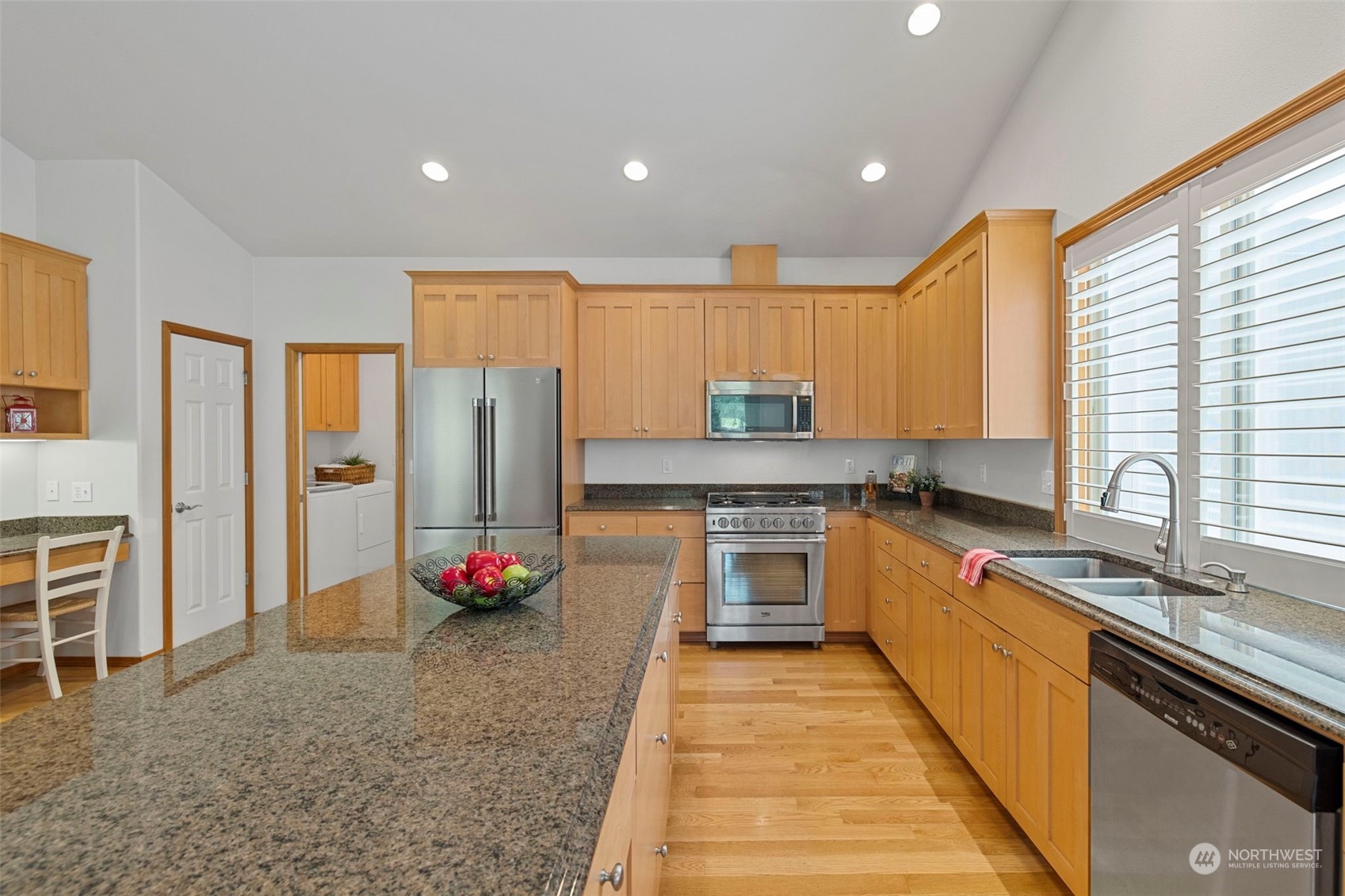 210 East Soderberg Road Allyn, WA 98524 - Photo 10 of 40 Gallery Image 10