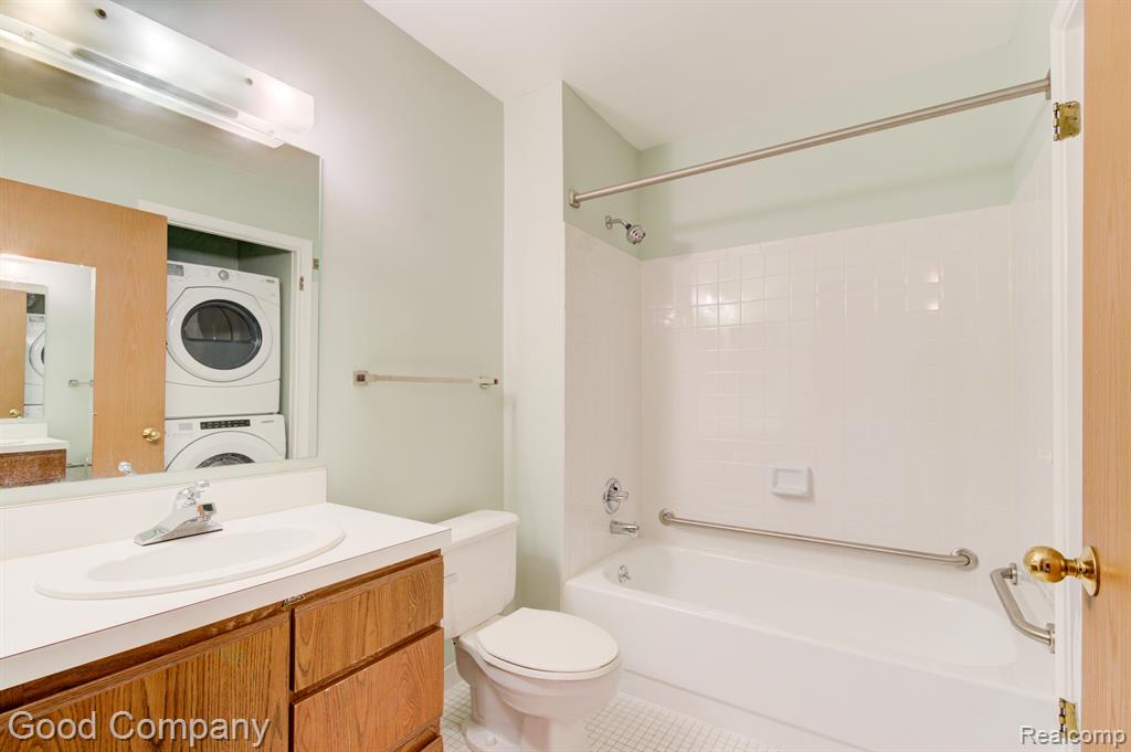 936 Wexford Way Rochester Hills, MI 48307 - Photo 19 of 40