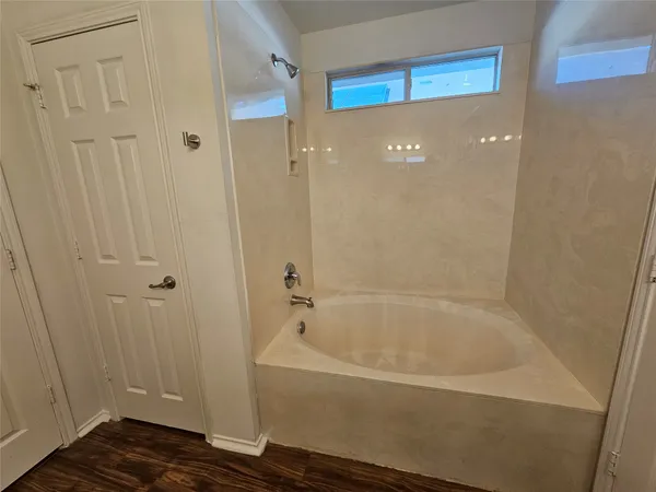 $1,895 | 5213 English Glade Drive, Austin, TX 78724