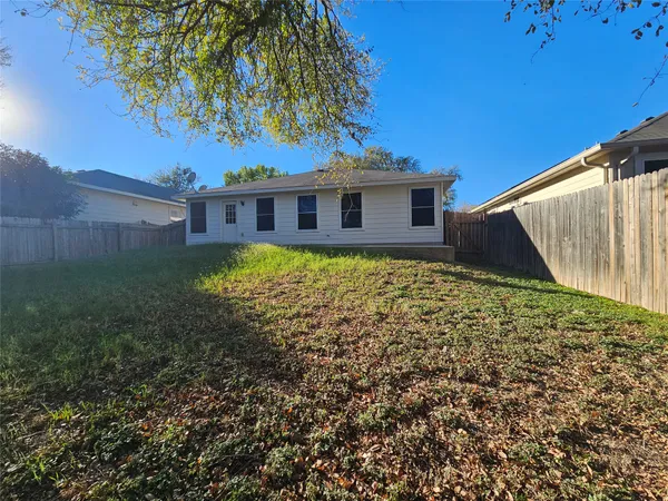 $1,895 | 5213 English Glade Drive, Austin, TX 78724