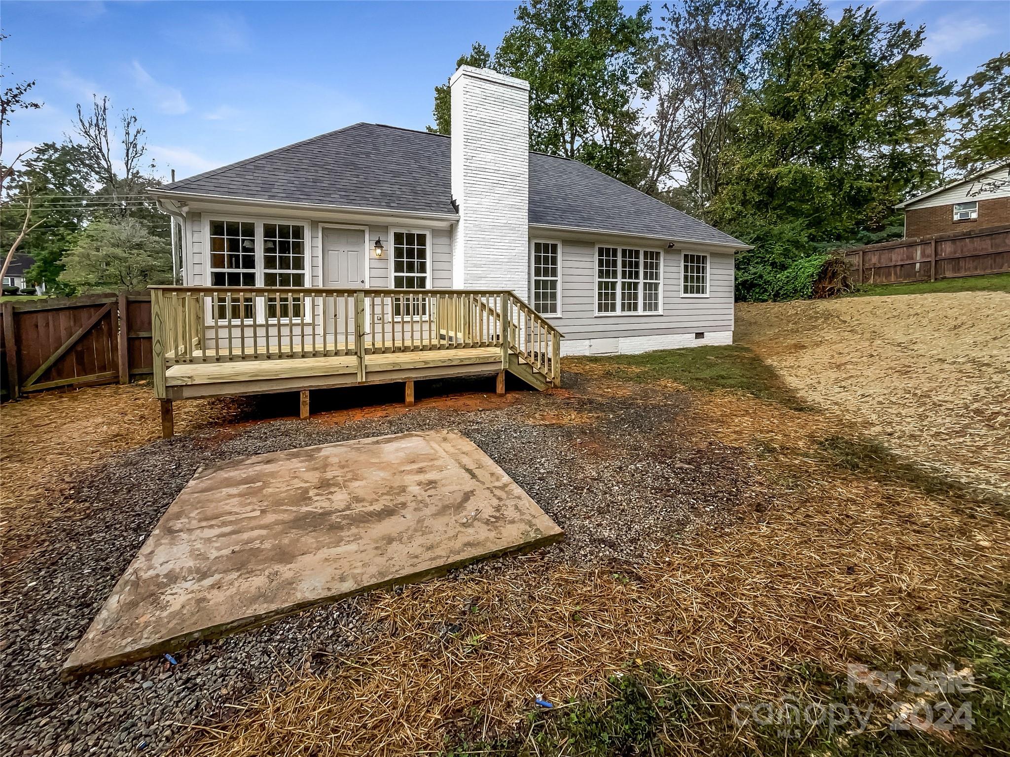 5306 Rockwood Road Charlotte, NC 28216 - Photo 11 of 19