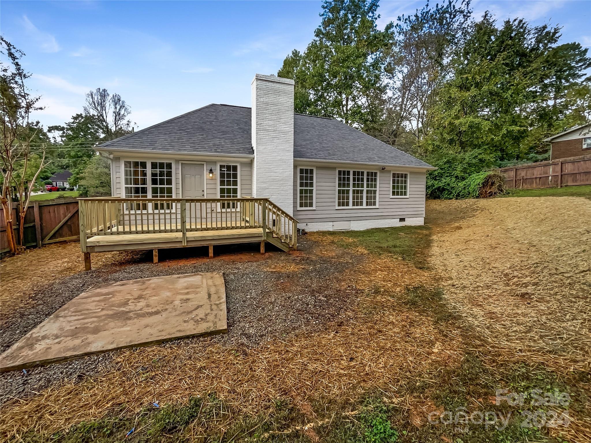 5306 Rockwood Road Charlotte, NC 28216 - Photo 8 of 19