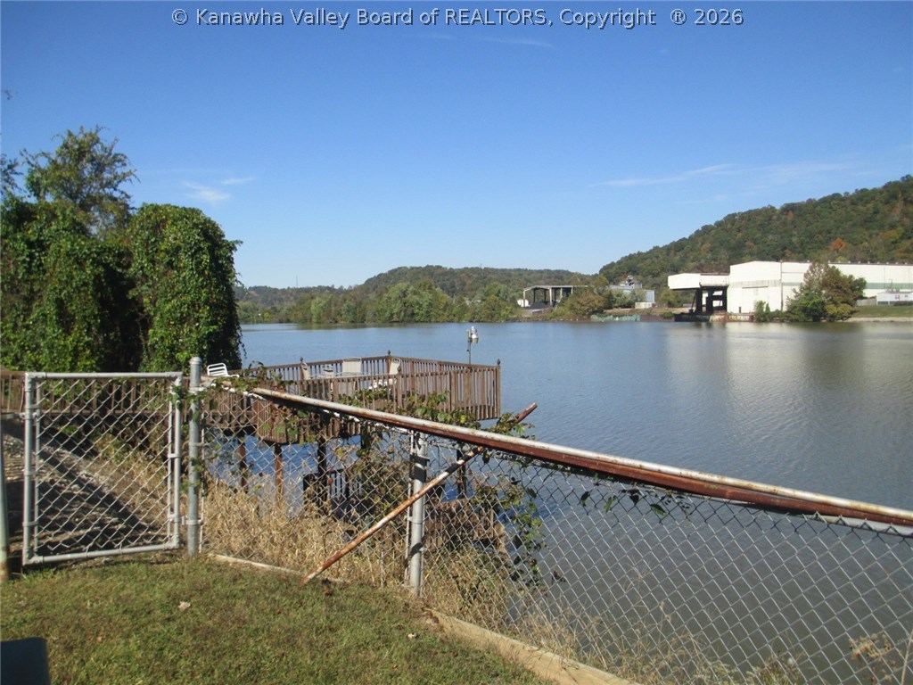 140 Rolling Acres Road Winfield, WV 25213 - Photo 23 of 24 Gallery Image 23