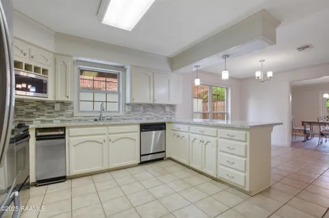 $275,000 | 115 Breckenridge Loop, Lafayette, LA 70506