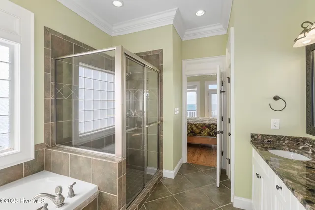 $2,225,000 | 1010 Ocean Drive, Emerald Isle, NC 28594