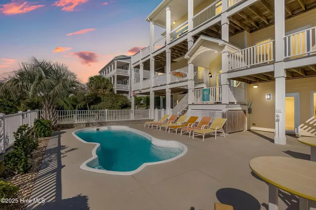 $2,225,000 | 1010 Ocean Drive, Emerald Isle, NC 28594