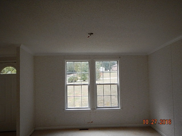 78 South Fairfield Road Greenville, SC 29605 - Photo 5 of 12 Gallery Image 5