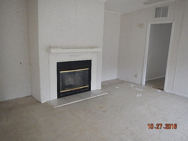 78 South Fairfield Road Greenville, SC 29605 - Photo 7 of 12 Gallery Image 7
