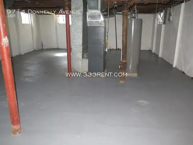 $550,000 | 9714 Donnelly Avenue, Kansas City, MO 64134