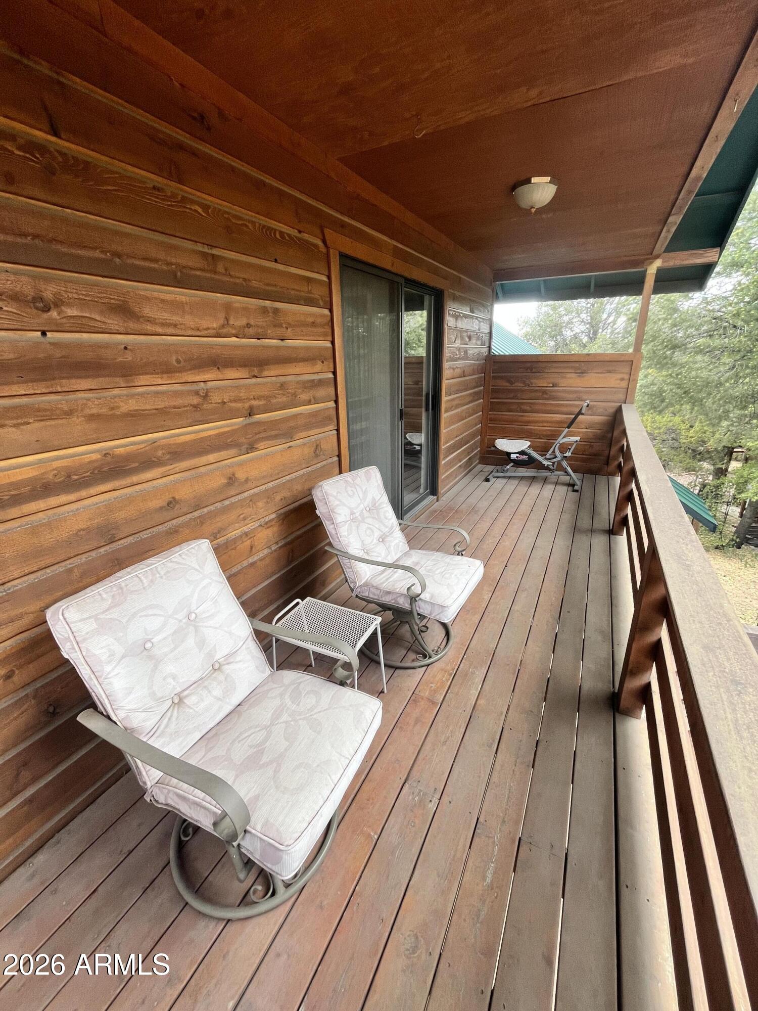 1006 North Matterhorn Road Payson, AZ 85541 - Photo 27 of 37 a view of sitting area in balcony