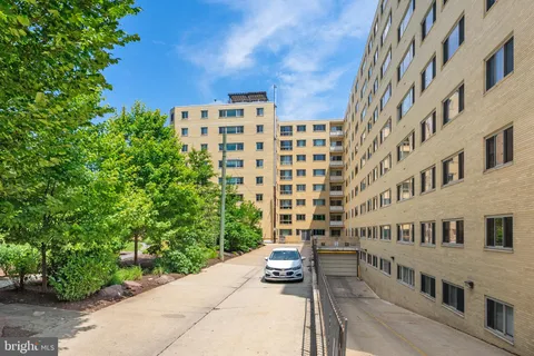 $225,000 | 4600 Connecticut Avenue Northwest, Unit 717, Washington, DC 20008