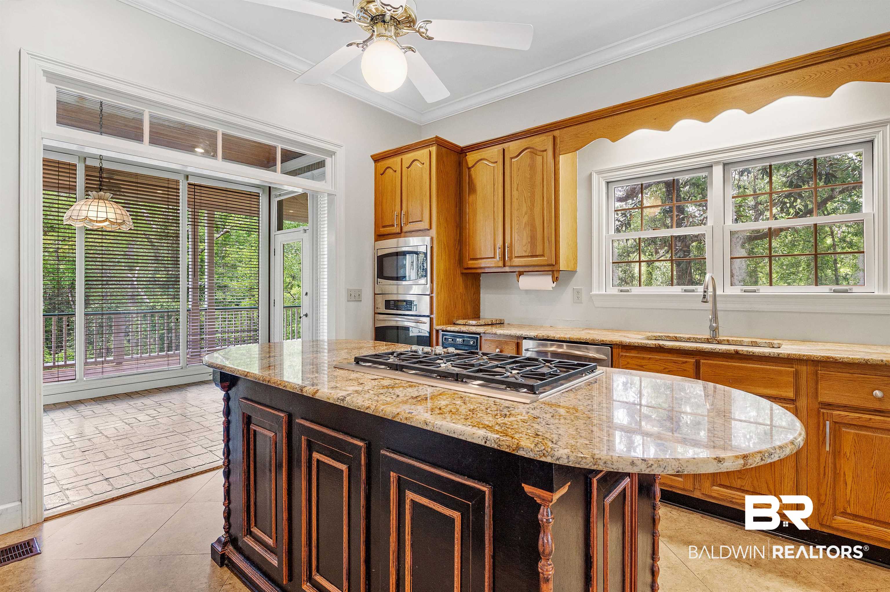 22751 Main Street Fairhope, AL 36532 - Photo 19 of 50 Kitchen