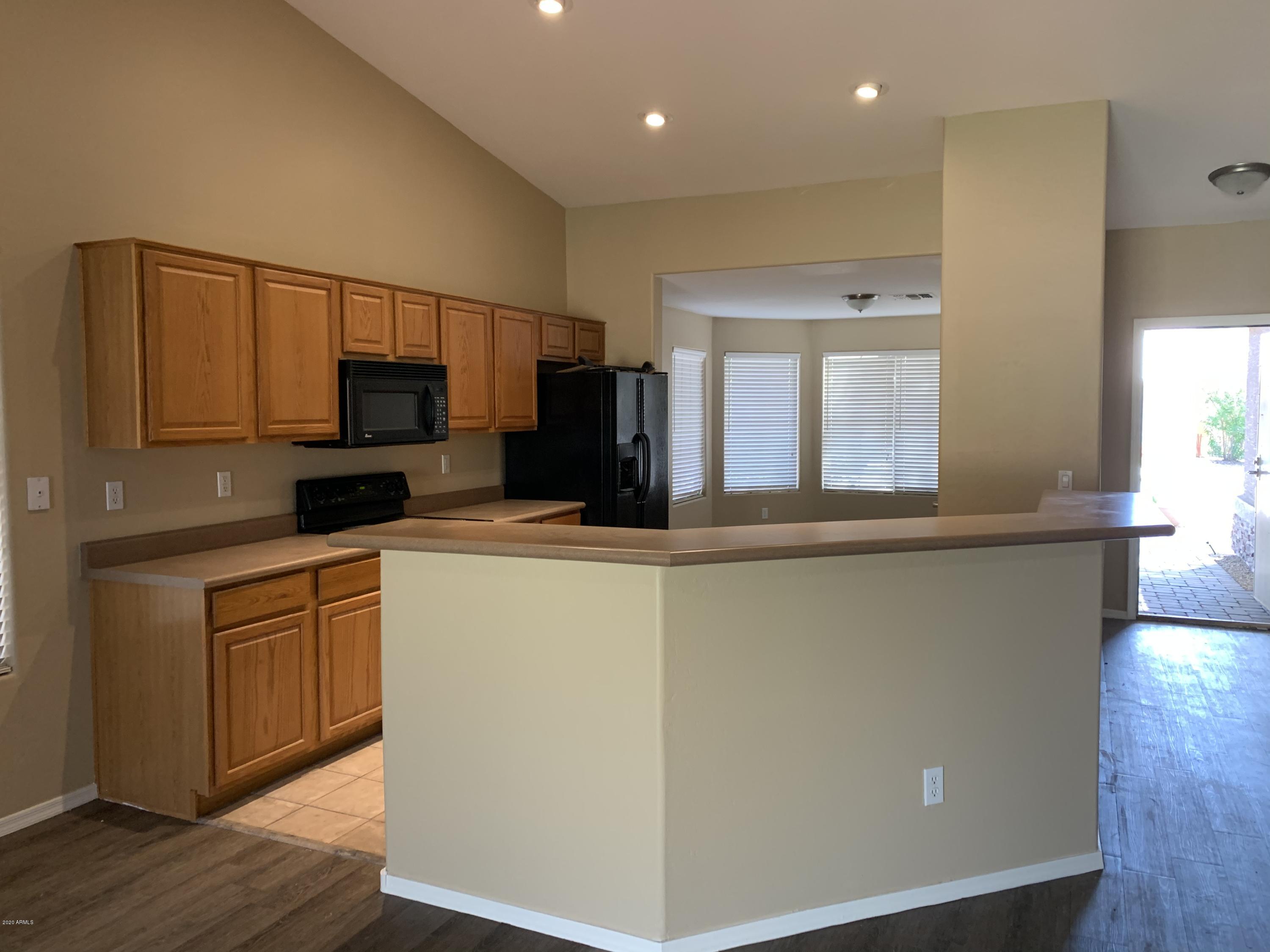 2306 West Maldonado Road Phoenix, AZ 85041 - Photo 4 of 14 Kitchen