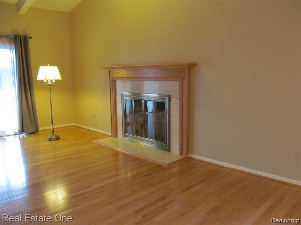 856 Green View Court, Unit 1 Rochester, MI 48307 - Photo 7 of 38