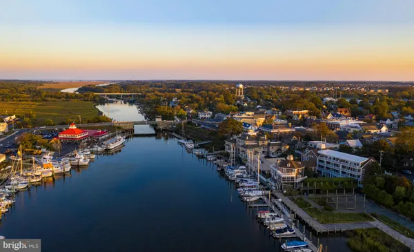 a city view with a table and chairs