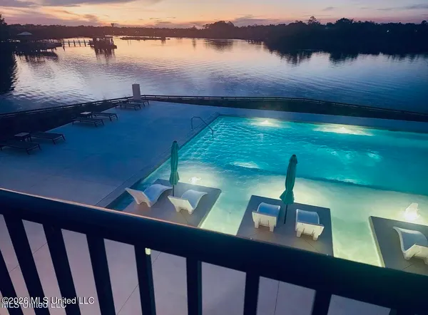 $392,000 | 1302 Magnolia Street, Unit A102, Gulfport, MS 39507