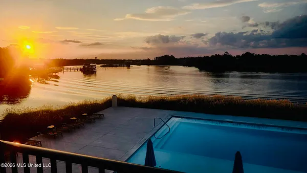 $392,000 | 1302 Magnolia Street, Unit A102, Gulfport, MS 39507