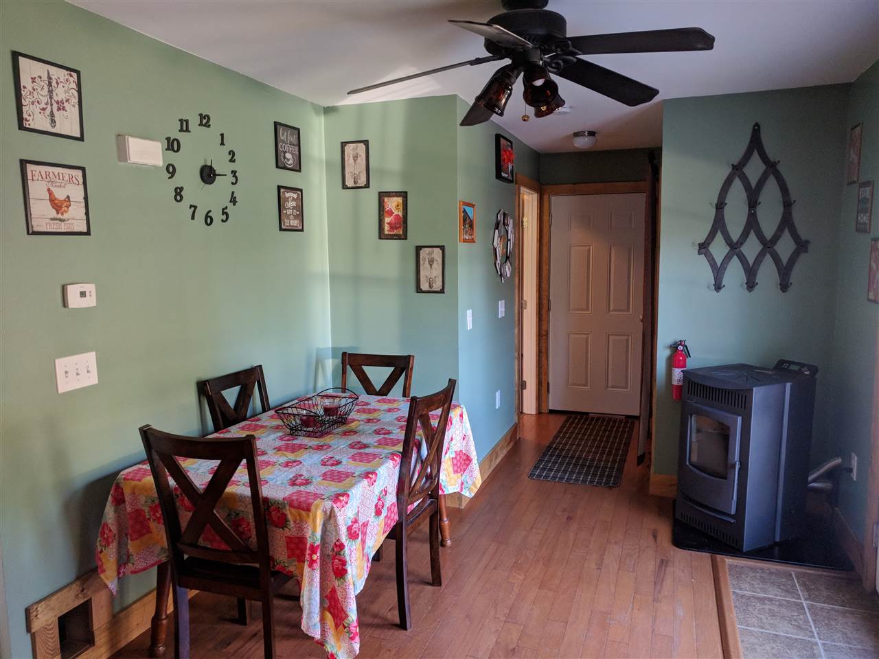 184 Needles Eye Road Morristown, VT 05661 - Photo 9 of 28